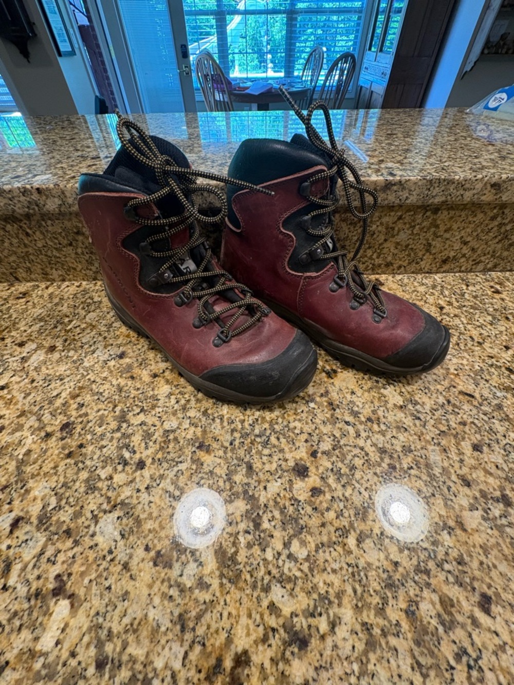Garmont Vintage Brown Leather Hiking Boots Women’s Size 7.5